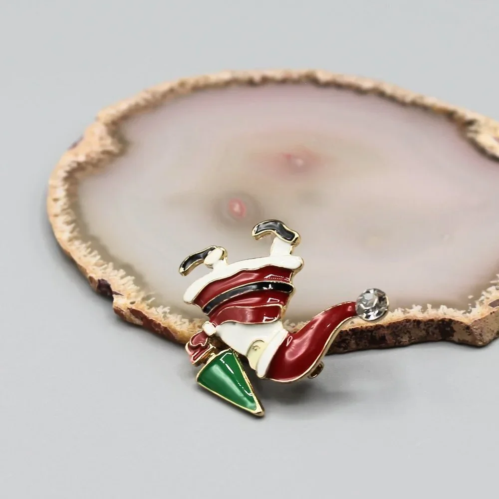 Santa Christmas Tree Holidays jewelry pin brooch fashion red green gold tone
